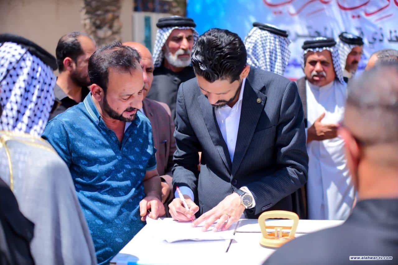 محافظ ذي قار يبحث مع أمانة بغداد نقل تجربة تطوير أبو نؤاس وشارع المسبح للناصرية